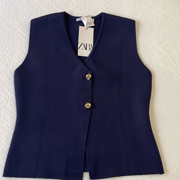 Zara Sleeveless Knit Too - Picture 1 of 9